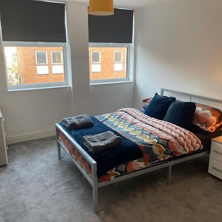 #0202 One Bedroom Serviced Apartment-Free Parking Derby Exterior photo